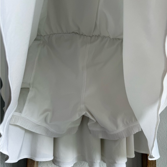 Lululemon Court Revival High Waist Skort in White Sz: 4 - Picture 7 of 10